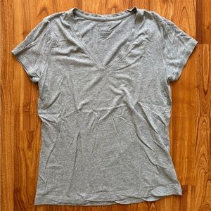Banana Republic Gray Women’s V-Neck